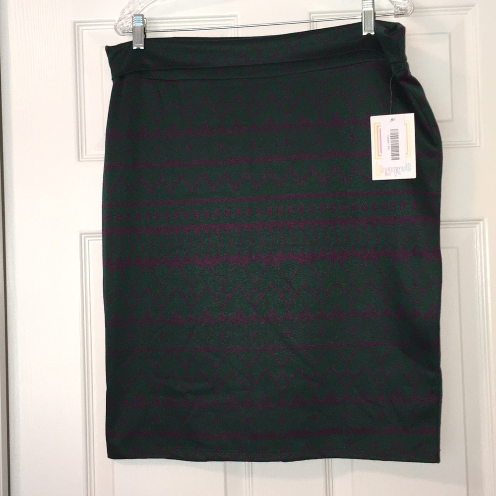 LuLaRoe-NWT-Cassie-Woman’s Skirt-Size 2XL